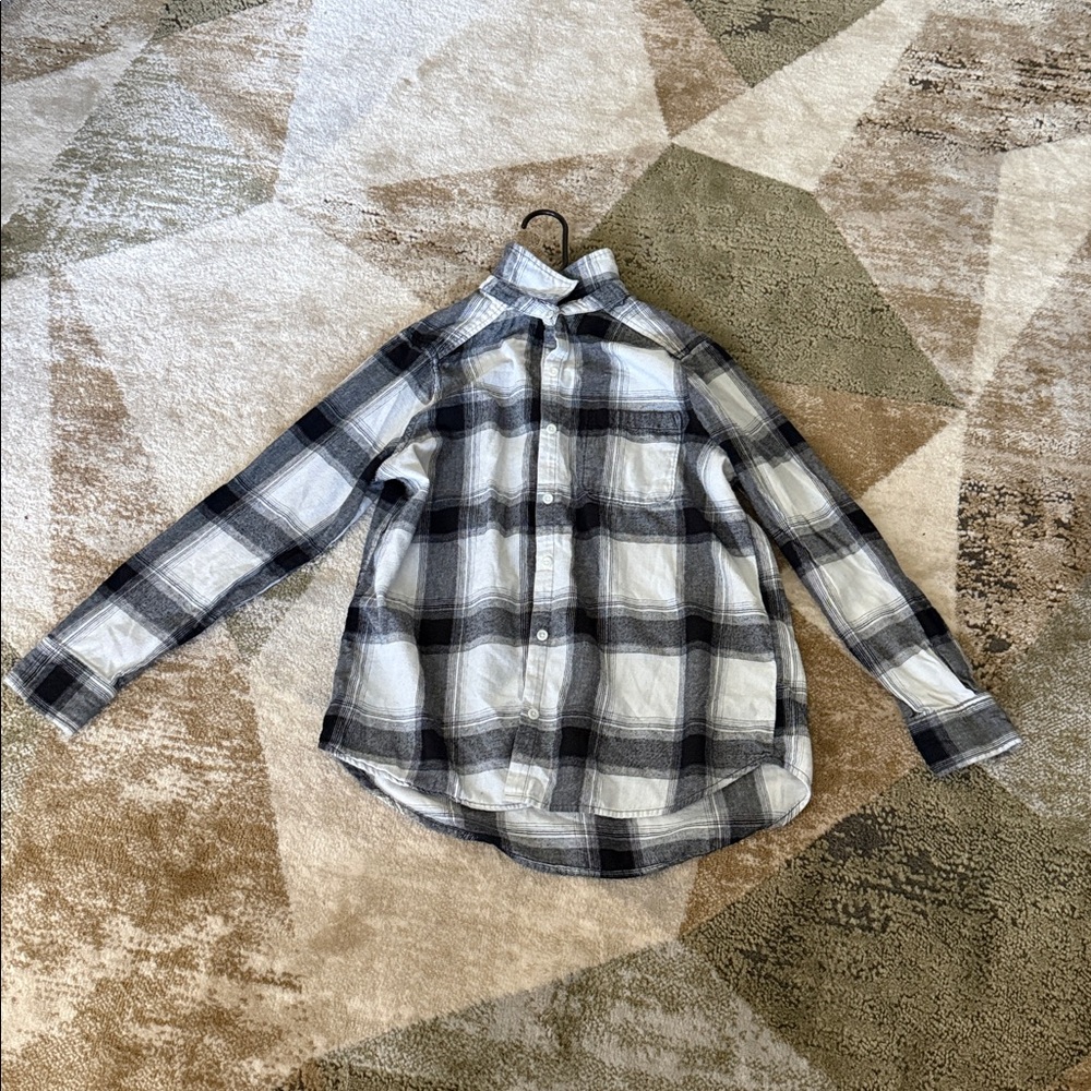 Plaid Black and White Women's Flannel